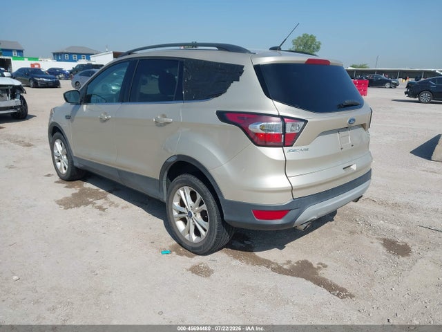 45694480 :رقم المزاد ، 1FMCU9GD4JUC80252 vin ، 2018 Ford Escape Se مزاد بيع