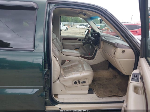Продаж на аукціоні авто 2002 Cadillac Escalade Standard, vin: 1GYEC63T12R182709, номер лоту: 45694485
