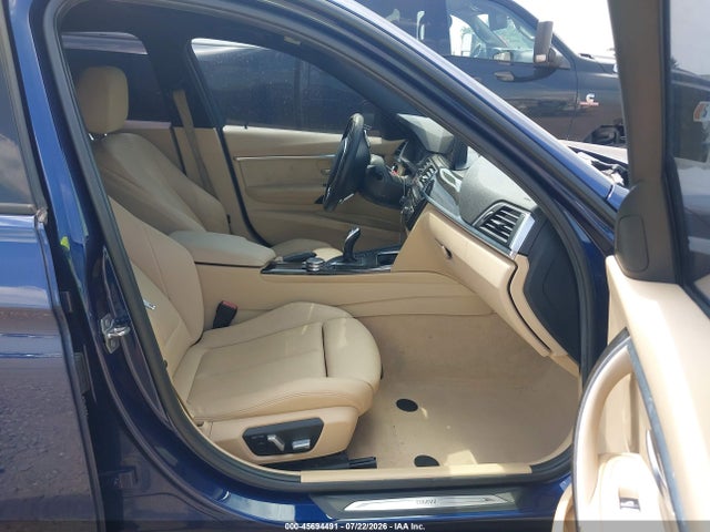 2016 Bmw 328i მანქანა იყიდება აუქციონზე, vin: WBA8E9C54GK603433, აუქციონის ნომერი: 45694491