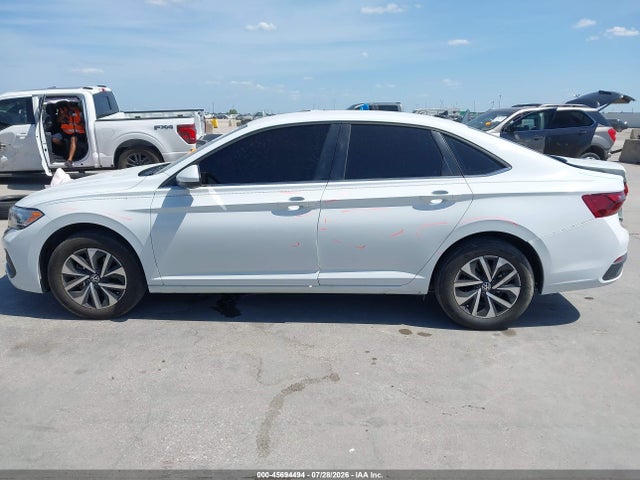 Продажа на аукционе авто 2024 Volkswagen Jetta 1.5t S, vin: 3VW5M7BU7RM101790, номер лота: 45694494