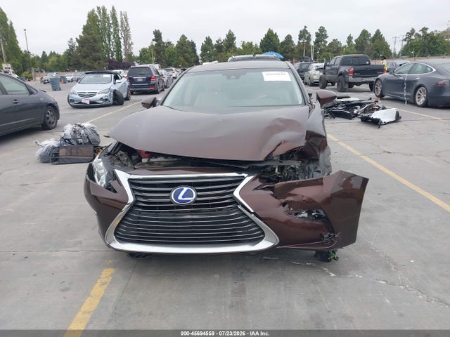 Lexus ES 300H 2018 JTHBW1GG4J2169457 Image 12