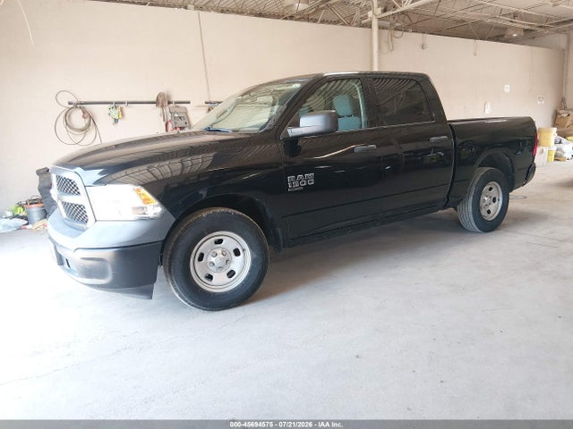 1C6RR6KG6KS661136 RAM 1500 Classic Tradesman 4x2 5&#039;7 Box