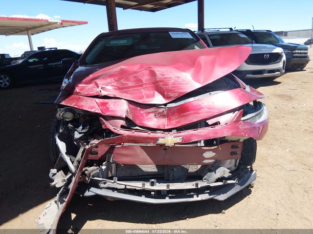 1G1ZD5ST2JF218559 Chevrolet MALIBU LT