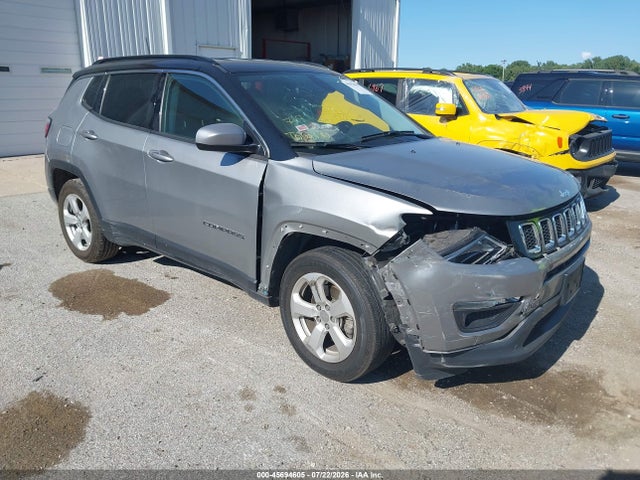 2020 Jeep Compass Latitude Fwd მანქანა იყიდება აუქციონზე, vin: 3C4NJCBB9LT121023, აუქციონის ნომერი: 45694605