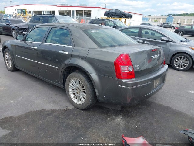 45694705 :رقم المزاد ، 2C3CA5CV5AH241603 vin ، 2010 Chrysler 300 Touring/signature Series/executive Series مزاد بيع
