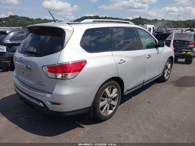 2015 Nissan Pathfinder Platinum მანქანა იყიდება აუქციონზე, vin: 5N1AR2MM4FC722738, აუქციონის ნომერი: 45694721
