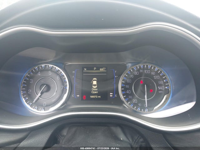 Продаж на аукціоні авто 2016 Chrysler 200 Limited, vin: 1C3CCCAB3GN174037, номер лоту: 45694741