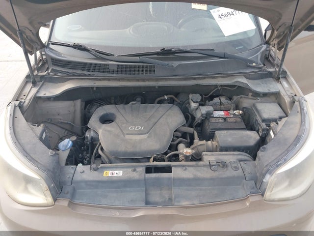 45694777 :رقم المزاد ، KNDJN2A2XF7204807 vin ، 2015 Kia Soul مزاد بيع