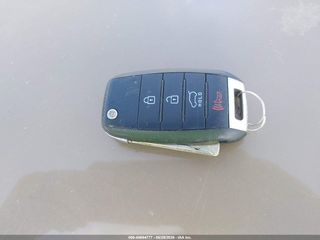 45694777 :رقم المزاد ، KNDJN2A2XF7204807 vin ، 2015 Kia Soul مزاد بيع