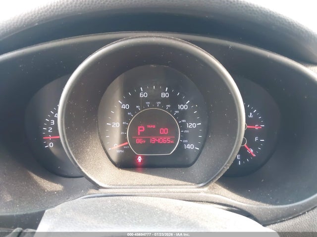 45694777 :رقم المزاد ، KNDJN2A2XF7204807 vin ، 2015 Kia Soul مزاد بيع