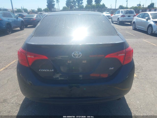 Toyota COROLLA SE 2018 5YFBURHE1JP742271 Image 16
