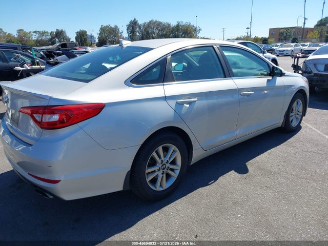 Hyundai SONATA SE 2015 5NPE24AF6FH001658 Image 4