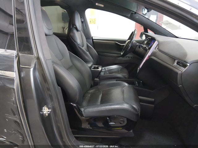 Продаж на аукціоні авто 2016 Tesla Model X 60d/70d/75d/90d, vin: 5YJXCDE24GF025910, номер лоту: 45694837
