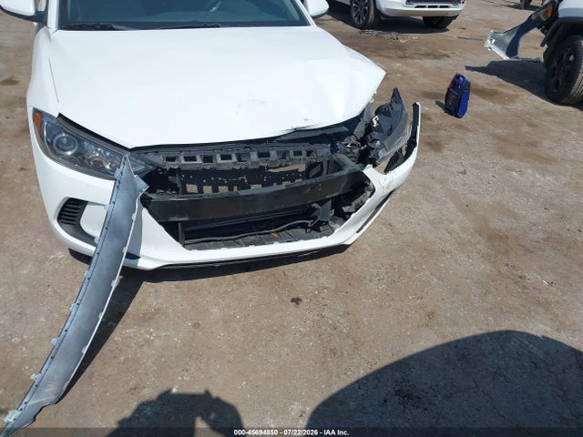 Продаж на аукціоні авто 2018 Hyundai Elantra Sel, vin: 5NPD84LF7JH315951, номер лоту: 45694850