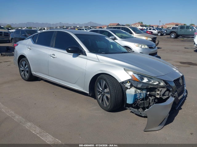 2019 1N4BL4CV3KC146110 main image