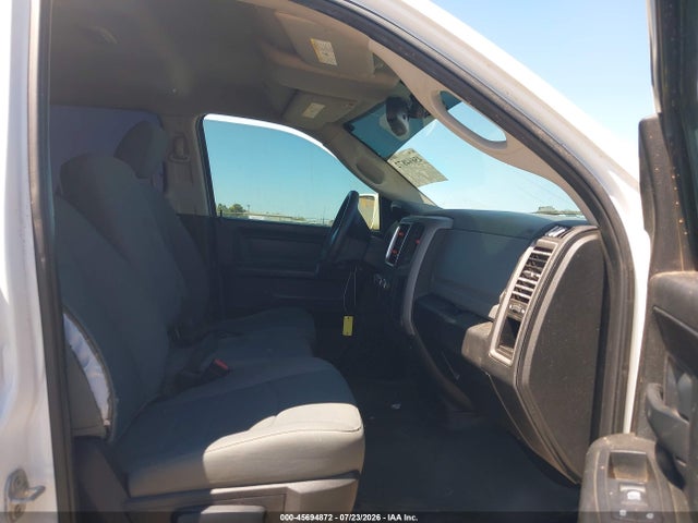 45694872 :رقم المزاد ، 1C6RR7FG4KS580894 vin ، 2019 Ram 1500 Classic Tradesman  4x4 6'4 Box مزاد بيع