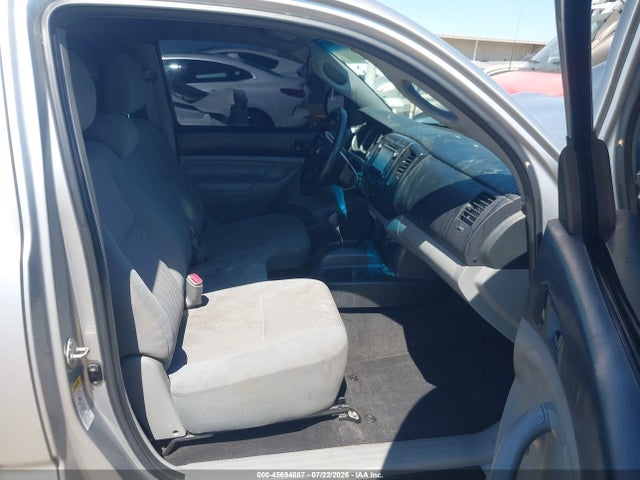 Toyota Tacoma 2014 5TFNX4CNXEX037572 Image 8