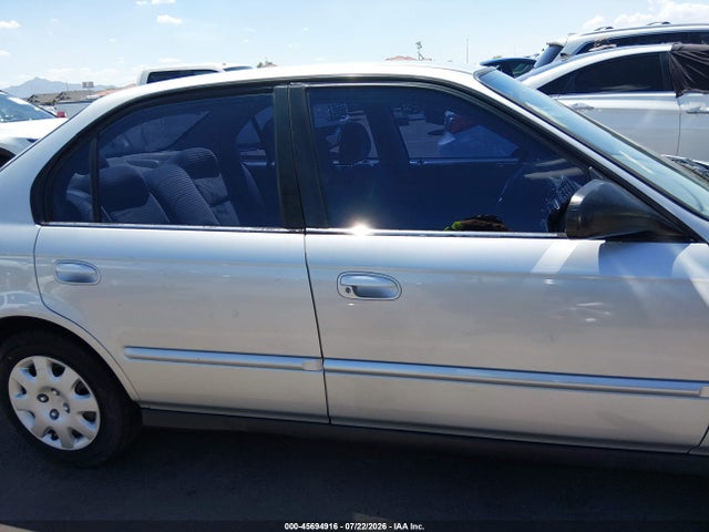 Продажа на аукционе авто 2000 Honda Civic Value Package, vin: 2HGEJ6612YH597425, номер лота: 45694916