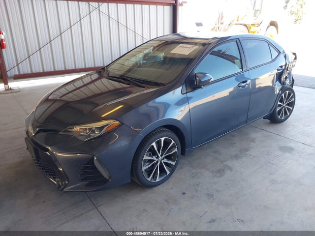 Toyota COROLLA SE 2017 5YFBURHE6HP683924 Image 2