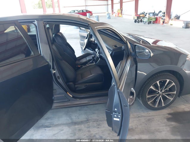 Toyota COROLLA SE 2017 5YFBURHE6HP683924 Image 5