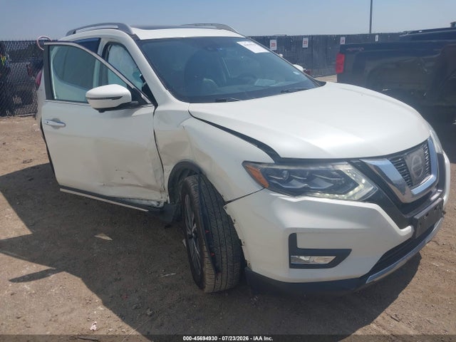 45694930 :رقم المزاد ، 5N1AT2MT6HC808645 vin ، 2017 Nissan Rogue Sl مزاد بيع