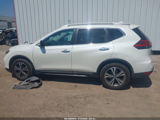 45694930 :رقم المزاد ، 5N1AT2MT6HC808645 vin ، 2017 Nissan Rogue Sl مزاد بيع