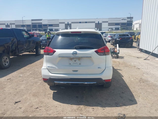 45694930 :رقم المزاد ، 5N1AT2MT6HC808645 vin ، 2017 Nissan Rogue Sl مزاد بيع