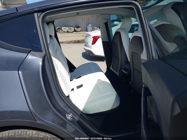2023 Tesla Model Y Awd/long Range Dual Motor All-wheel Drive მანქანა იყიდება აუქციონზე, vin: 7SAYGDEE5PF605673, აუქციონის ნომერი: 45694957