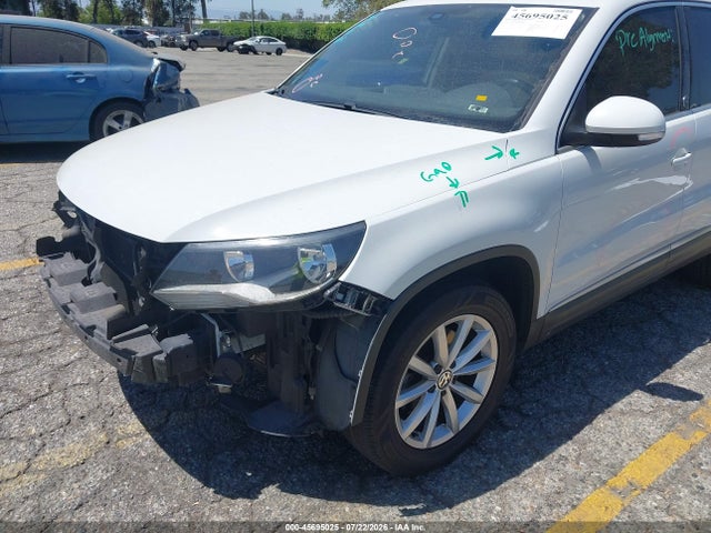WVGRV7AX9HW503608 Volkswagen Tiguan 2.0t Wolfsburg Edition