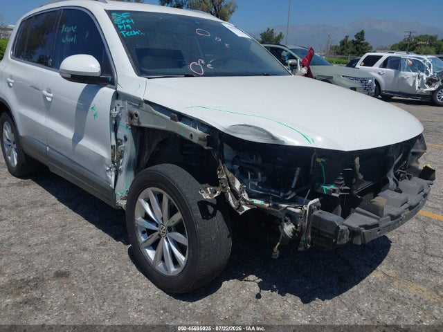 WVGRV7AX9HW503608 Volkswagen Tiguan 2.0t Wolfsburg Edition