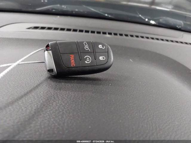 2015 Jeep Grand Cherokee Limited მანქანა იყიდება აუქციონზე, vin: 1C4RJFBG6FC631747, აუქციონის ნომერი: 45695027