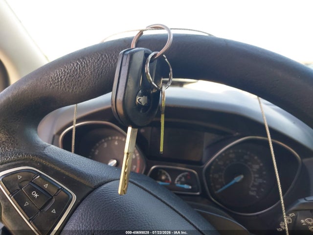 Ford FOCUS SE 2018 1FADP3K2XJL272445 Image 11