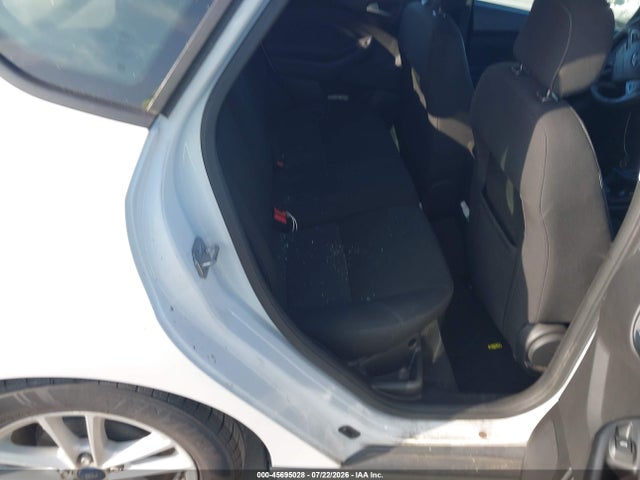 Ford FOCUS SE 2018 1FADP3K2XJL272445 Image 8