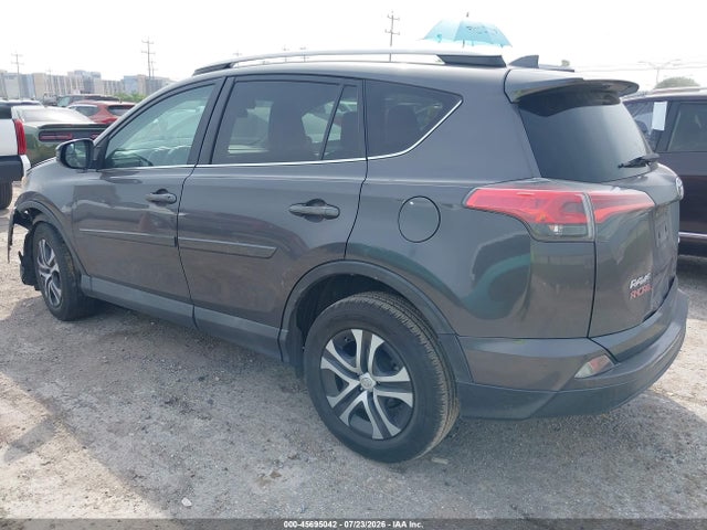 Toyota RAV4 LE 2017 2T3ZFREV7HW341658 Image 3