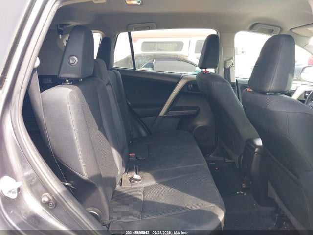 Toyota RAV4 LE 2017 2T3ZFREV7HW341658 Image 8