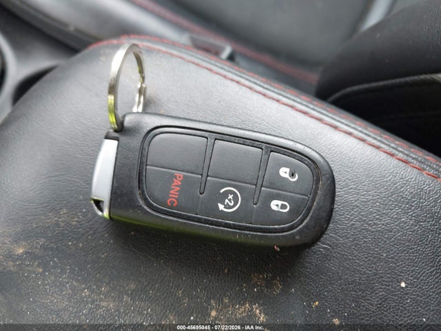 45695045 :رقم المزاد ، 1C4PJMBXXKD253674 vin ، 2019 Jeep Cherokee Trailhawk 4x4 مزاد بيع