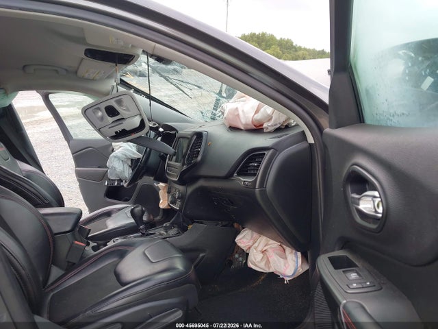 45695045 :رقم المزاد ، 1C4PJMBXXKD253674 vin ، 2019 Jeep Cherokee Trailhawk 4x4 مزاد بيع