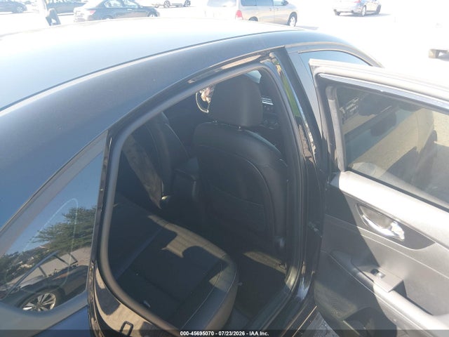 45695070 :رقم المزاد ، 3KPF34AD7ME381756 vin ، 2021 Kia Forte Gt-line مزاد بيع