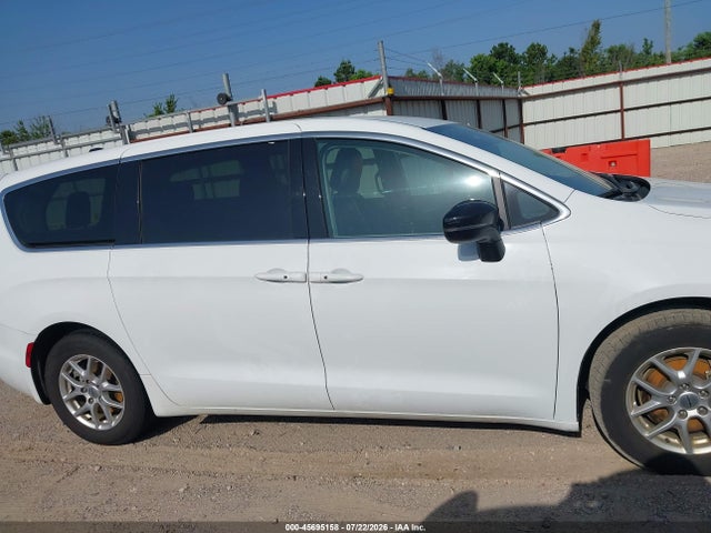 2024 Chrysler Pacifica Touring L მანქანა იყიდება აუქციონზე, vin: 2C4RC1BG1RR163533, აუქციონის ნომერი: 45695158