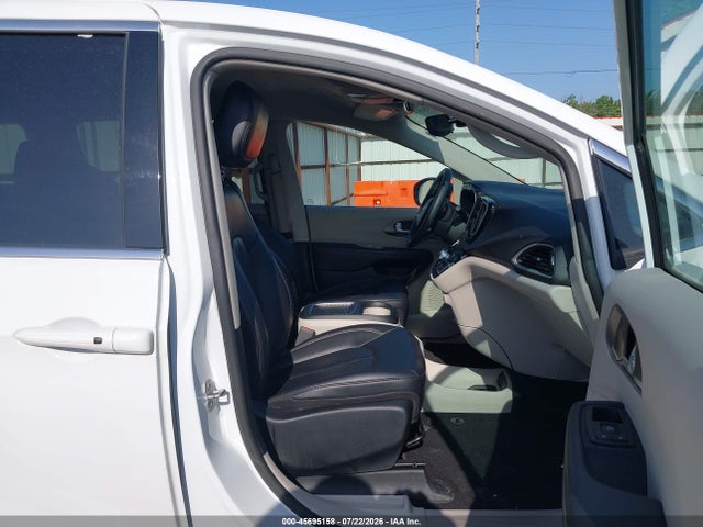 2024 Chrysler Pacifica Touring L მანქანა იყიდება აუქციონზე, vin: 2C4RC1BG1RR163533, აუქციონის ნომერი: 45695158