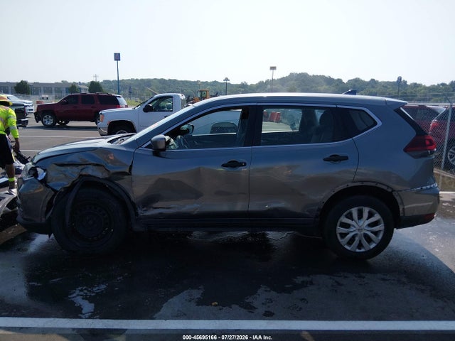 2018 Nissan Rogue S მანქანა იყიდება აუქციონზე, vin: KNMAT2MT9JP548292, აუქციონის ნომერი: 45695166