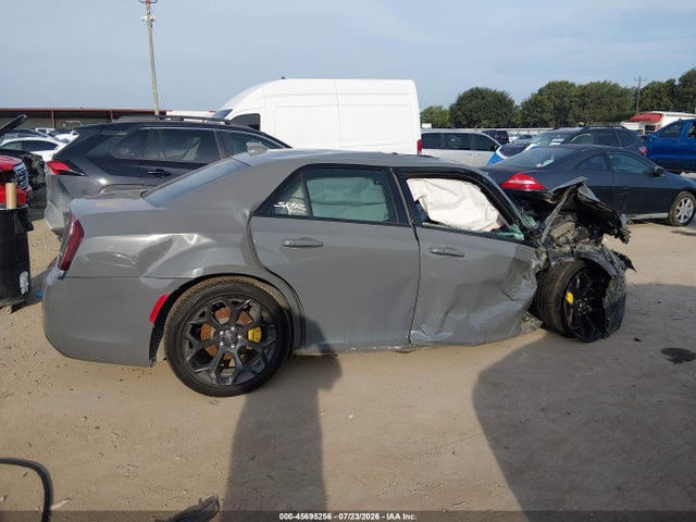 45695256 :رقم المزاد ، 2C3CCAAG0KH590922 vin ، 2019 Chrysler 300 Touring مزاد بيع