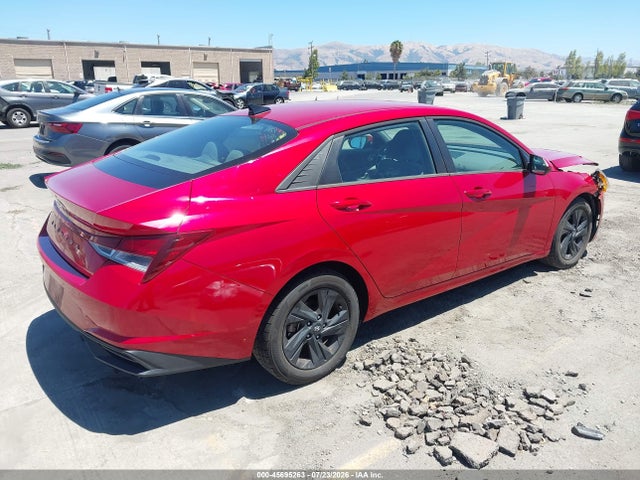 Hyundai ELANTRA SEL 2022 5NPLM4AG5NH057583 Image 4