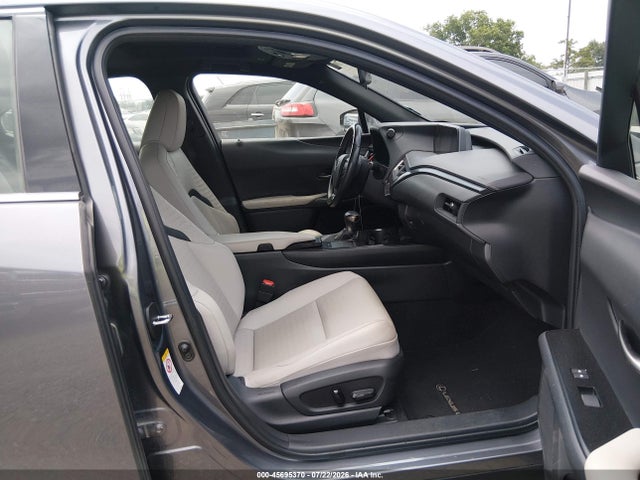 Auction sale of the 2019 Lexus Ux 200, vin: JTHY3JBH6K2015207, lot number: 45695370