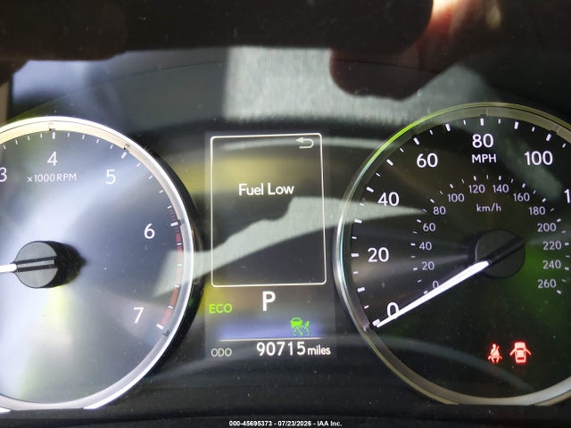 45695373 :رقم المزاد ، JTHBA1D24J5076895 vin ، 2018 Lexus Is 300 مزاد بيع