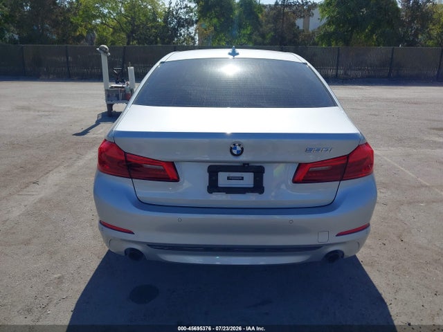 Продаж на аукціоні авто 2019 Bmw 530i, vin: WBAJA5C53KWW43610, номер лоту: 45695376