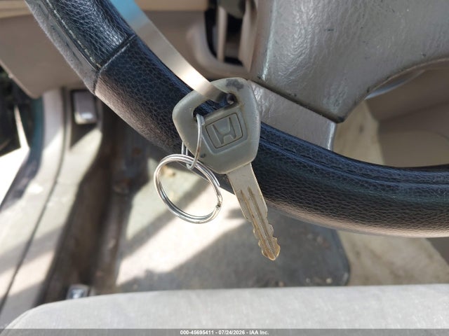 45695411 :رقم المزاد ، 1HGCG66561A005134 vin ، 2001 Honda Accord 2.3 Lx مزاد بيع