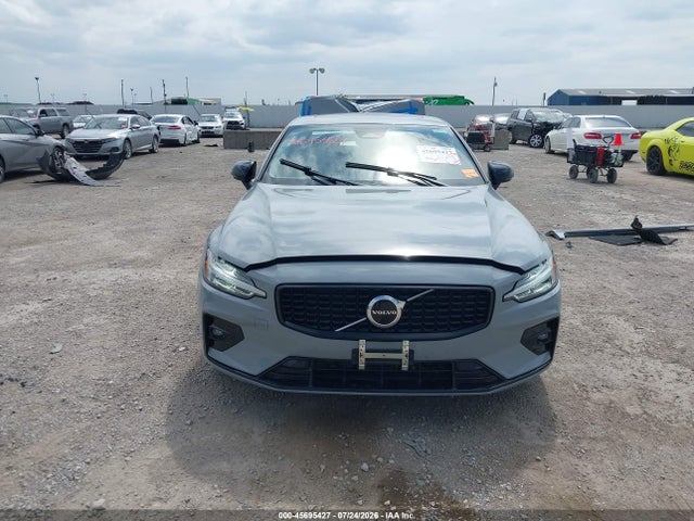 Продажа на аукционе авто 2024 Volvo S60 B5 Core Dark Theme, vin: 7JRL12FK9RG317814, номер лота: 45695427