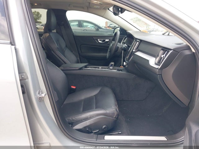 Продажа на аукционе авто 2024 Volvo S60 B5 Core Dark Theme, vin: 7JRL12FK9RG317814, номер лота: 45695427