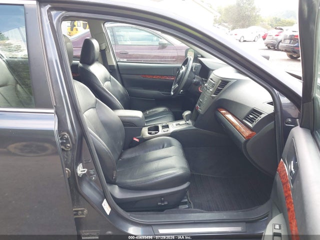 45695496 :رقم المزاد ، 4S3BMCK65A3240399 vin ، 2010 Subaru Legacy 2.5i Limited مزاد بيع